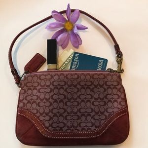 🍁🍁Pre-loved Vintage Coach Wristlet